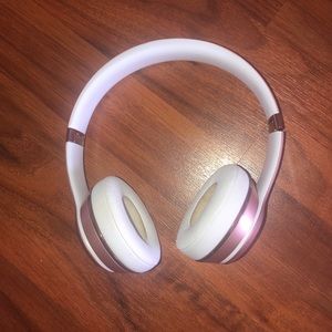 pink beat headphones